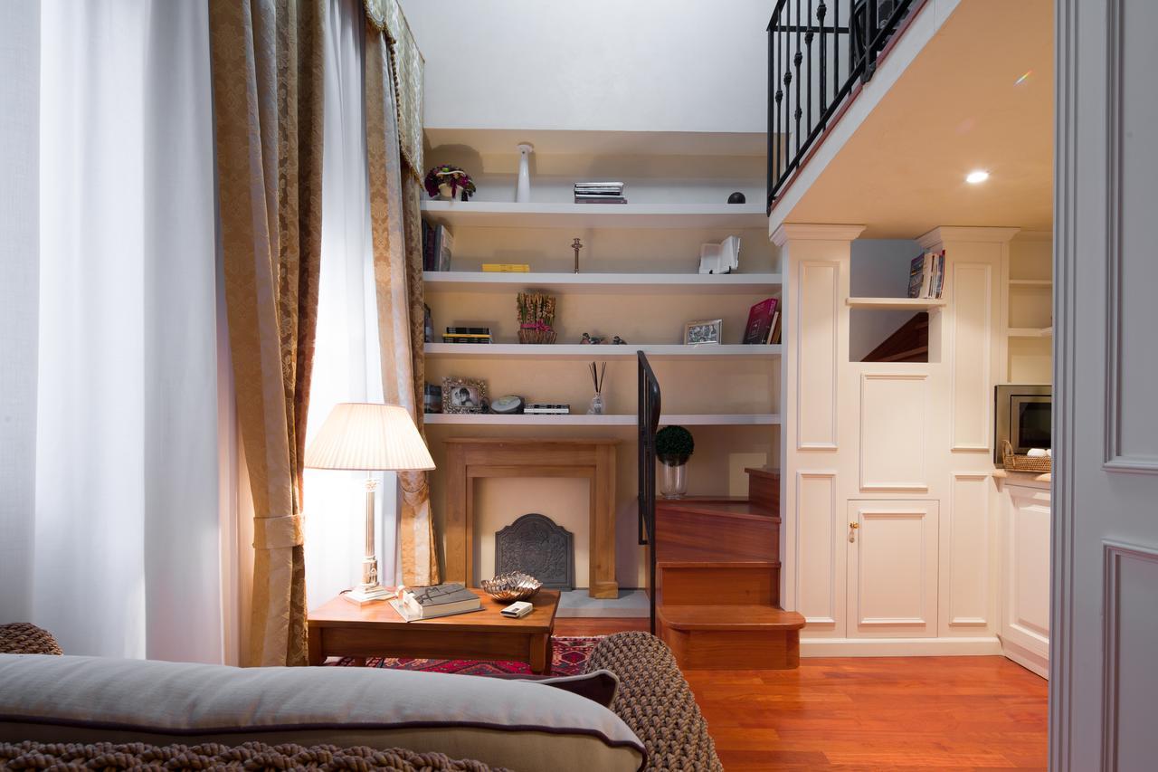 Old Tower Ponte Vecchio Suite ฟลอเรนซ์ ห้อง รูปภาพ